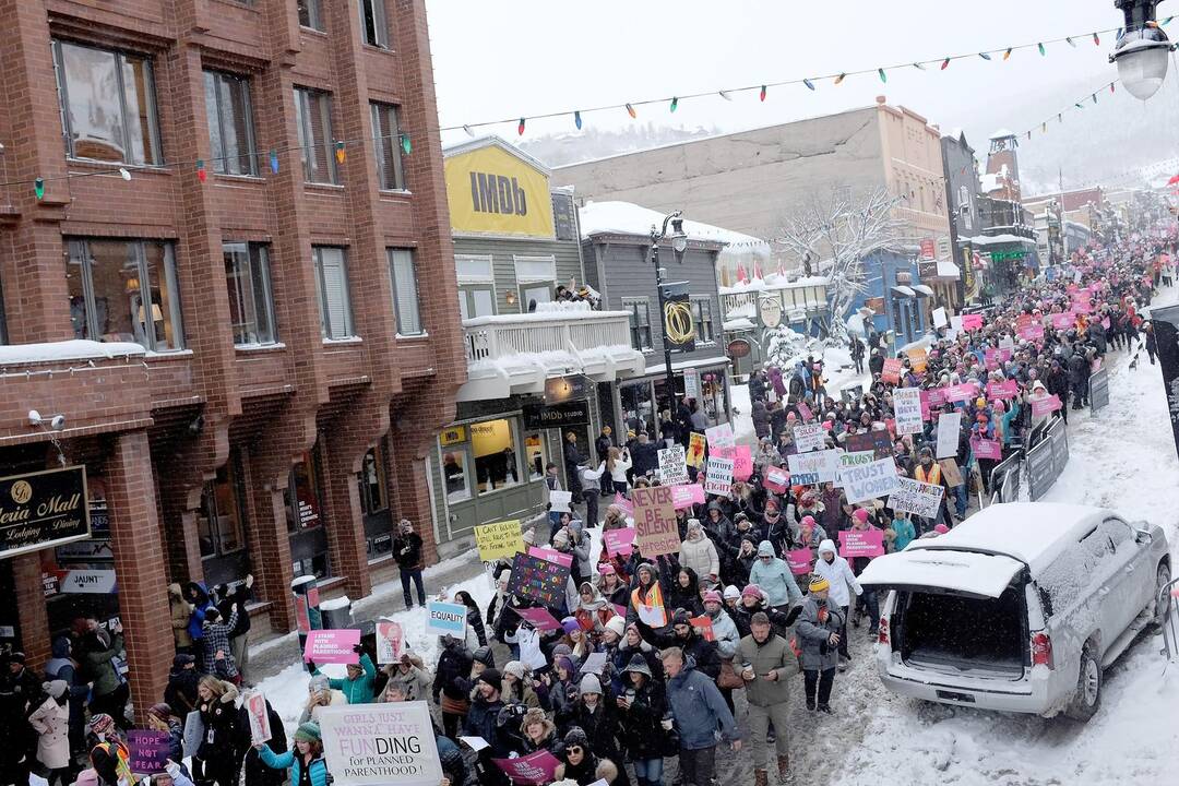 Moterys protestuoja prieš D. Trumpą