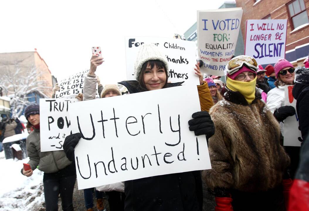 Moterys protestuoja prieš D. Trumpą