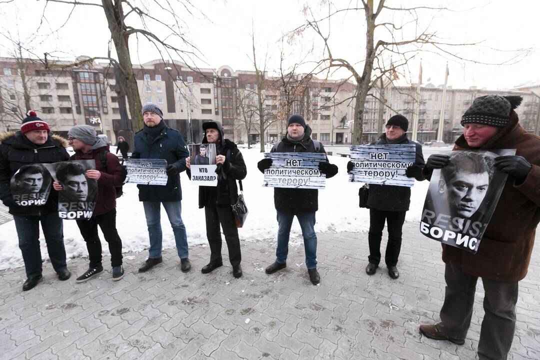 Vilniuje paminėtos B. Nemcovo žūties metinės