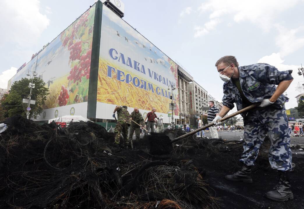 Maidanas misiją baigė: Kijeve išardytos paskutinės barikados