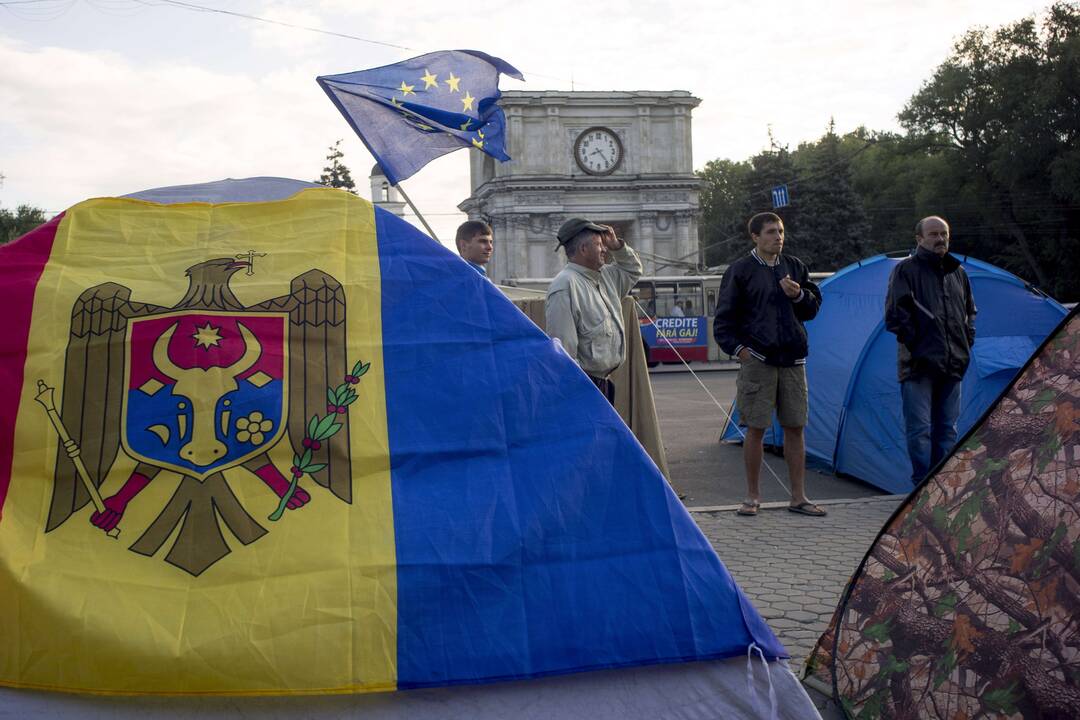 Moldovoje išdygo palapinių miestelis prie vyriausybės