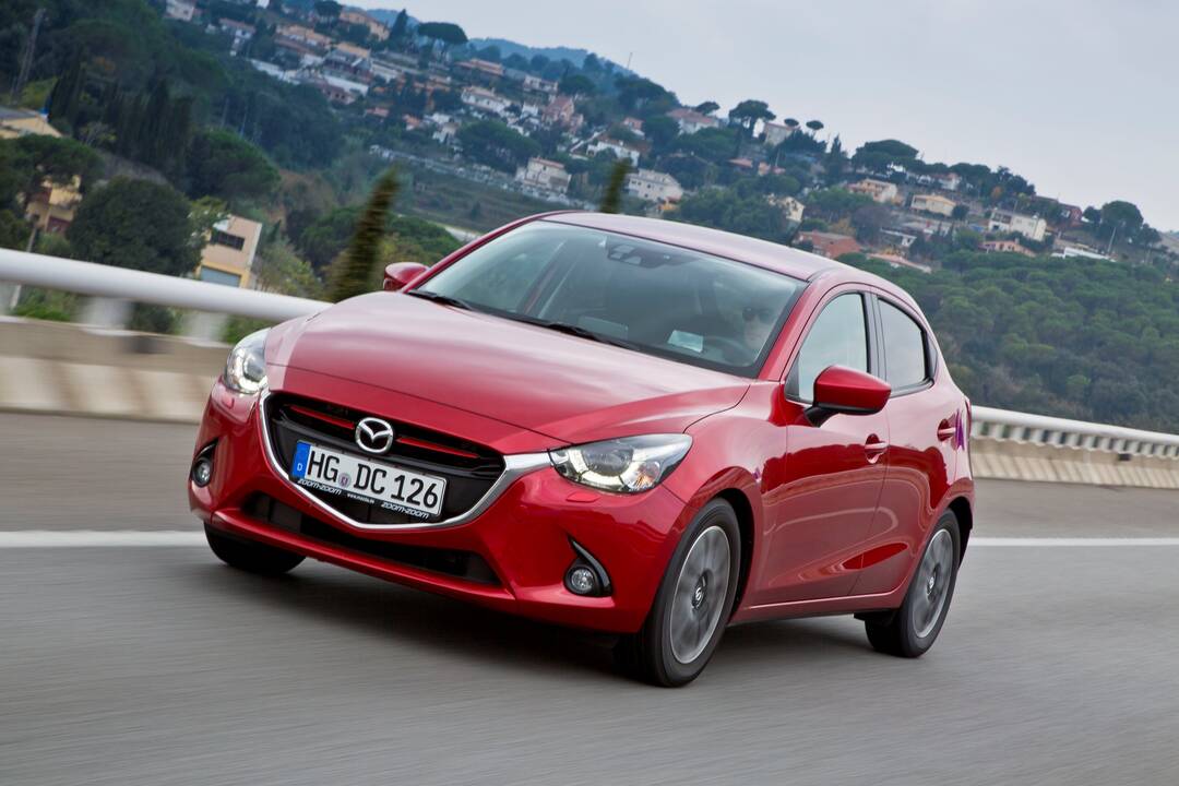 Naujoji „Mazda2“ turi kuo nustebinti