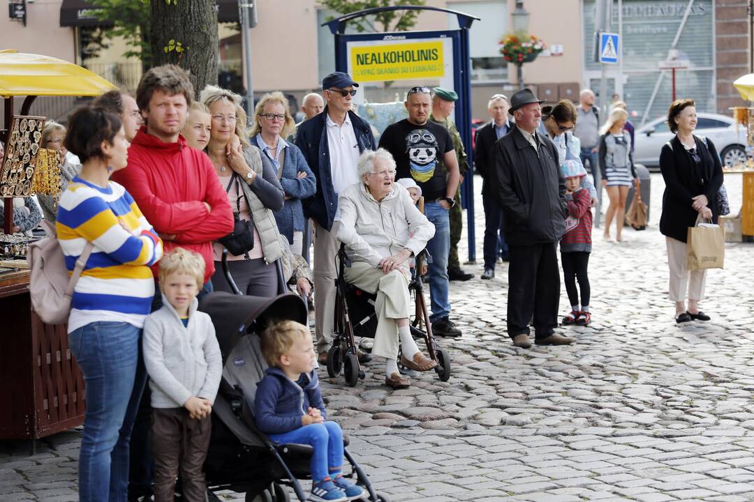Dragūnų bataliono jubiliejaus iškilmes