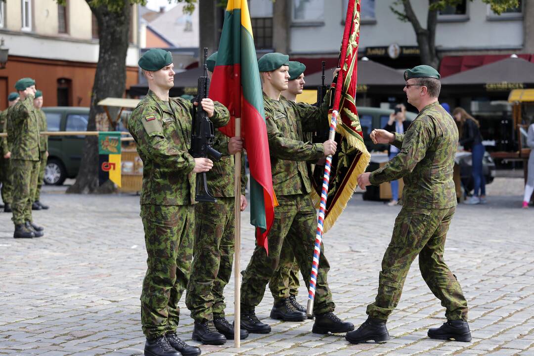 Dragūnų bataliono jubiliejaus iškilmes