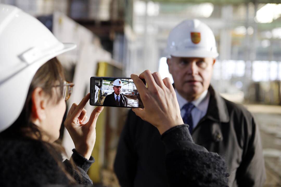 Vertikalaus šokio spaudos konferencija