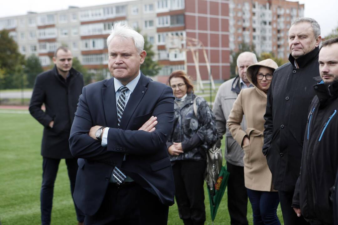 Du atnaujinti sporto aikštynai