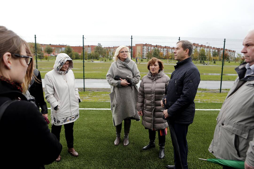 Du atnaujinti sporto aikštynai