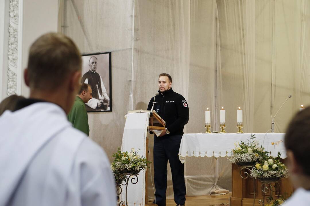 Šventino mokyklinės priemones