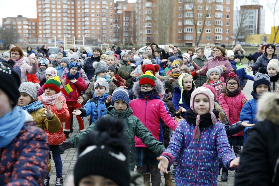 Moksleivių flashmobas