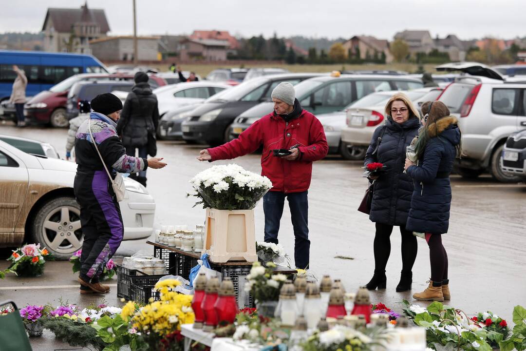 Lapkričio – 1-oji Lėbartų kapinėse