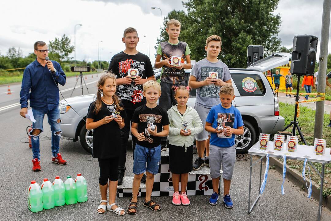 Automobilių slalomo varžybos Klaipėdoje