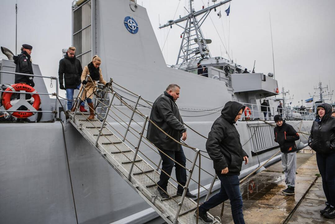 Klaipėdiečius sudomino NATO laivai