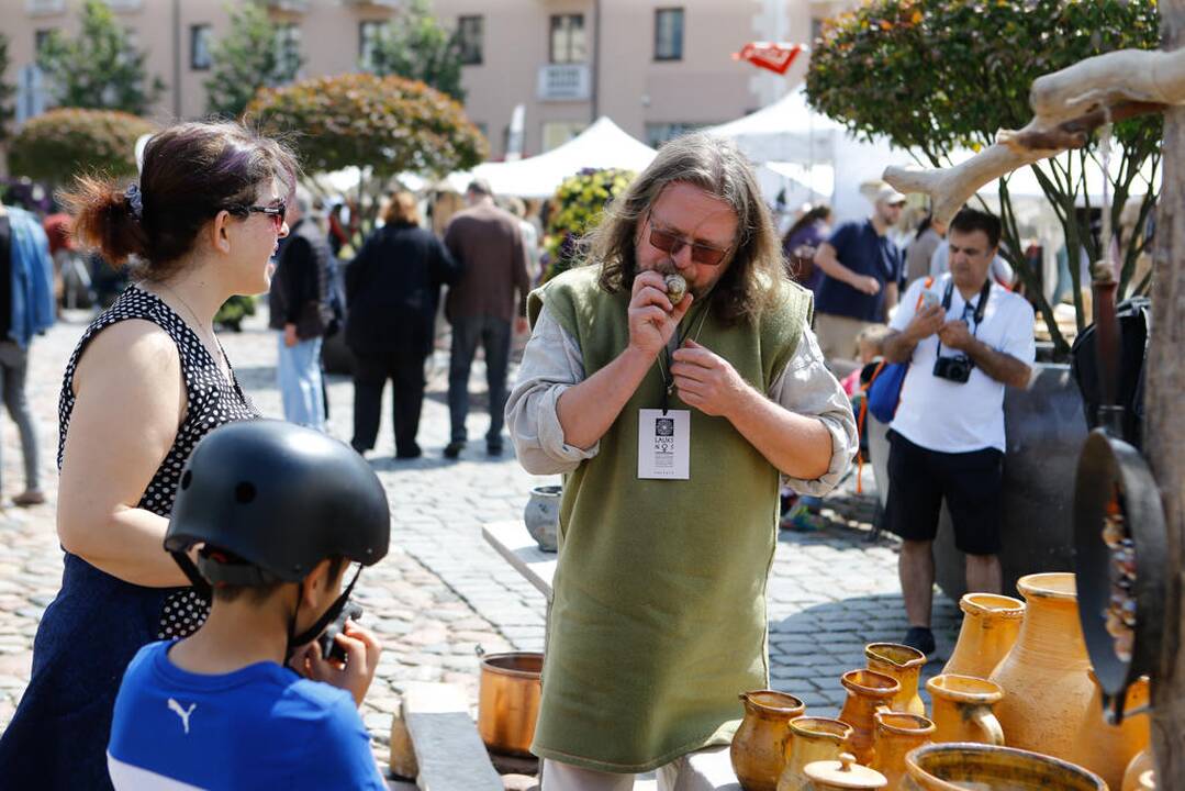 Festivalis "Lauksnos" amatų miestelis