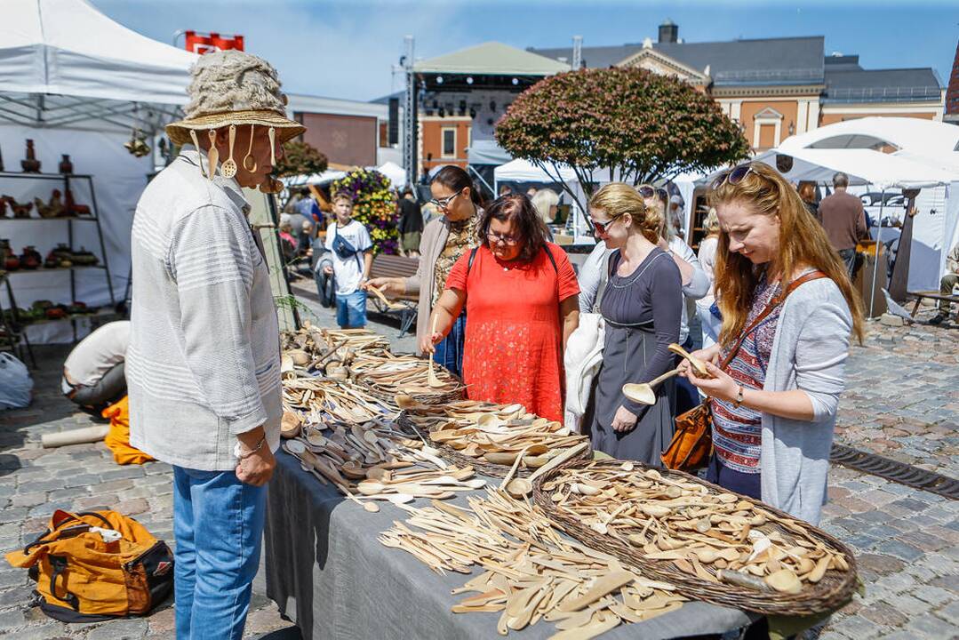 Festivalis "Lauksnos" amatų miestelis