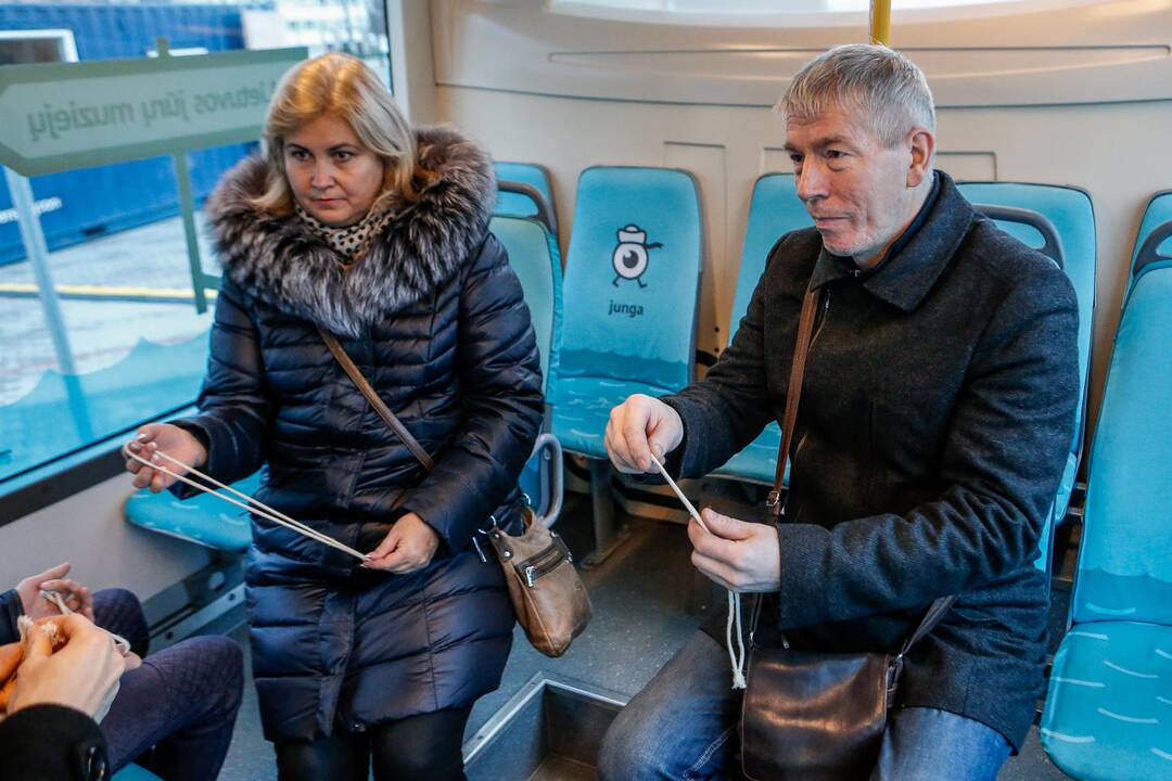 „Muzė veža“ kūrybinės dirbtuvės autobusuose