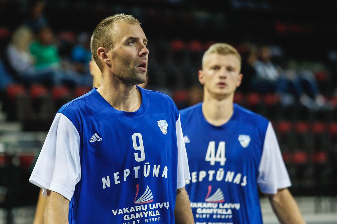 V.Garasto krepšinio turnyro akimirkos