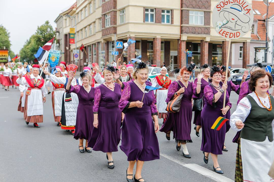 Klaipėda iškilmingai švenčia Valstybės dieną