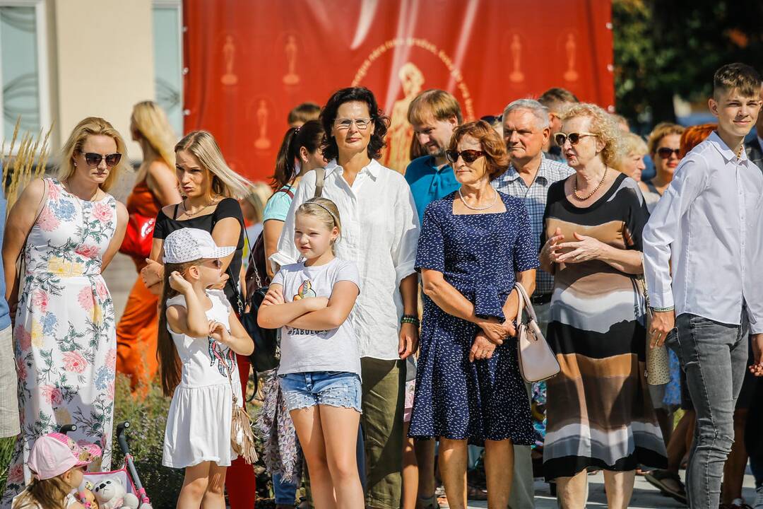 Atidengtas paminklas Vydūnui