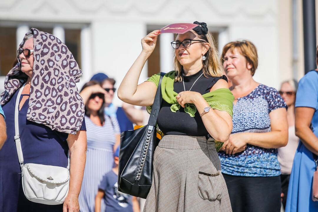 Atidengtas paminklas Vydūnui