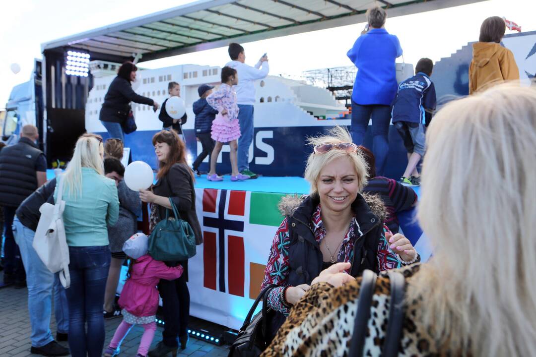 DFDS pristatė iš lego pastatytą keltą