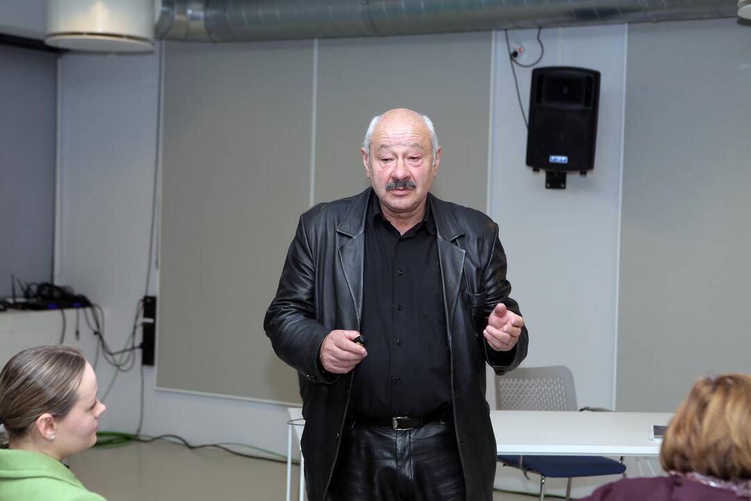 Bastiono tilto pristatymas