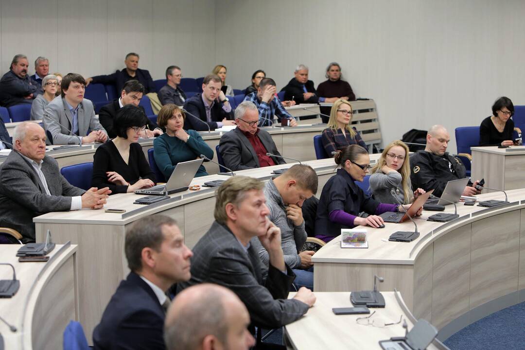 Pristatytas futbolo mokyklos projektas