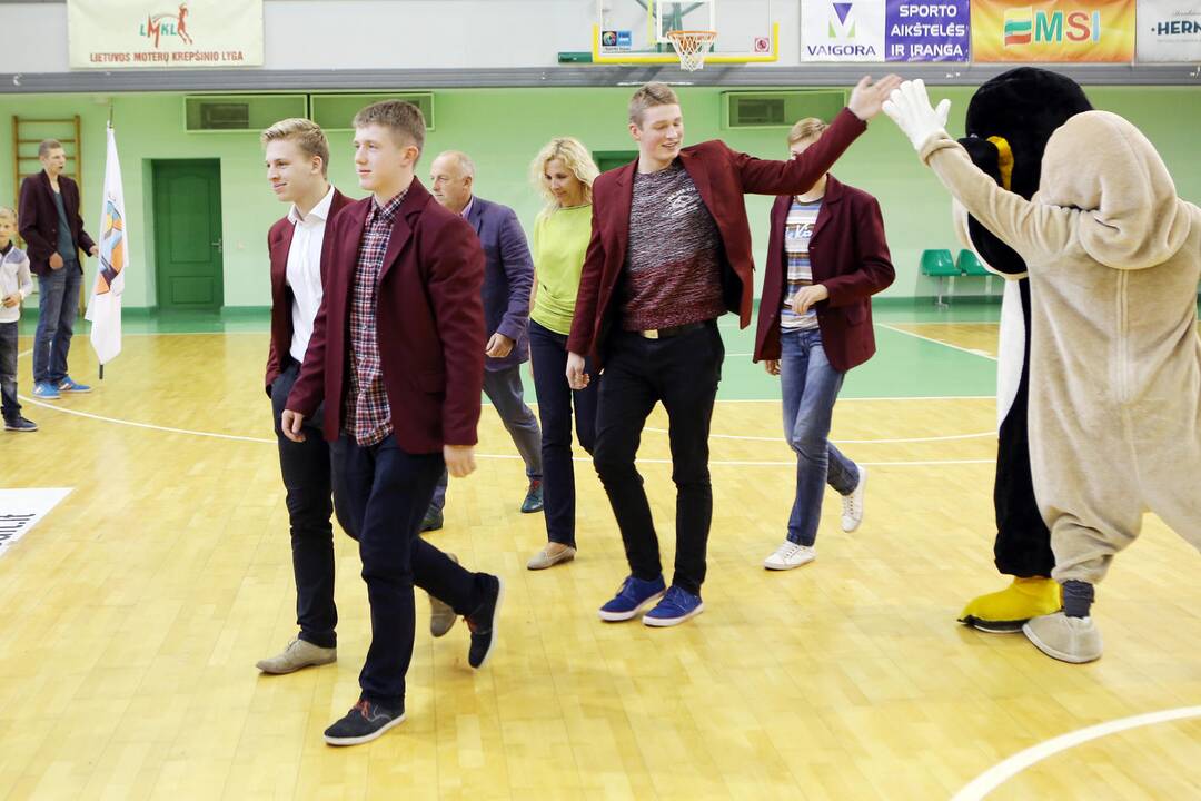 Mero taurės apdovanojimai