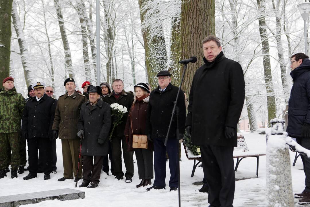 Žuvusiųjų pagerbimo ceremoniją prie paminklo 1923 m. sukilimo dalyviams