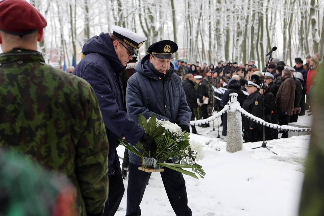 Žuvusiųjų pagerbimo ceremoniją prie paminklo 1923 m. sukilimo dalyviams