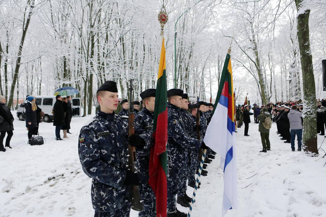 Žuvusiųjų pagerbimo ceremoniją prie paminklo 1923 m. sukilimo dalyviams