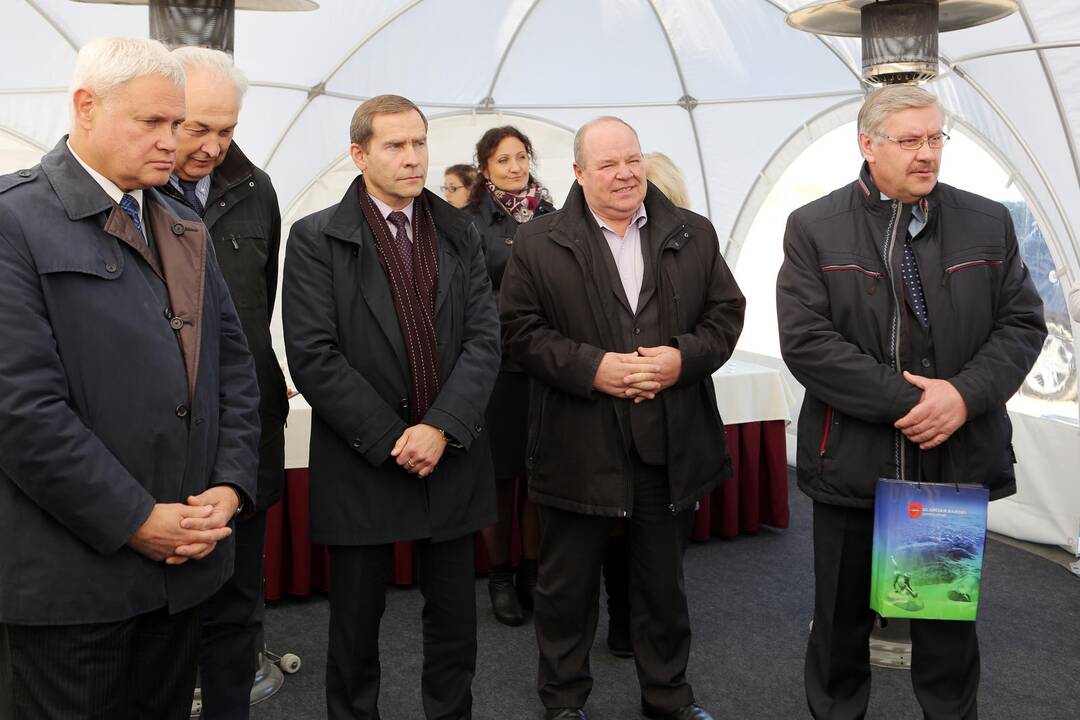"Silberauto" naujo salono statybų pradžia