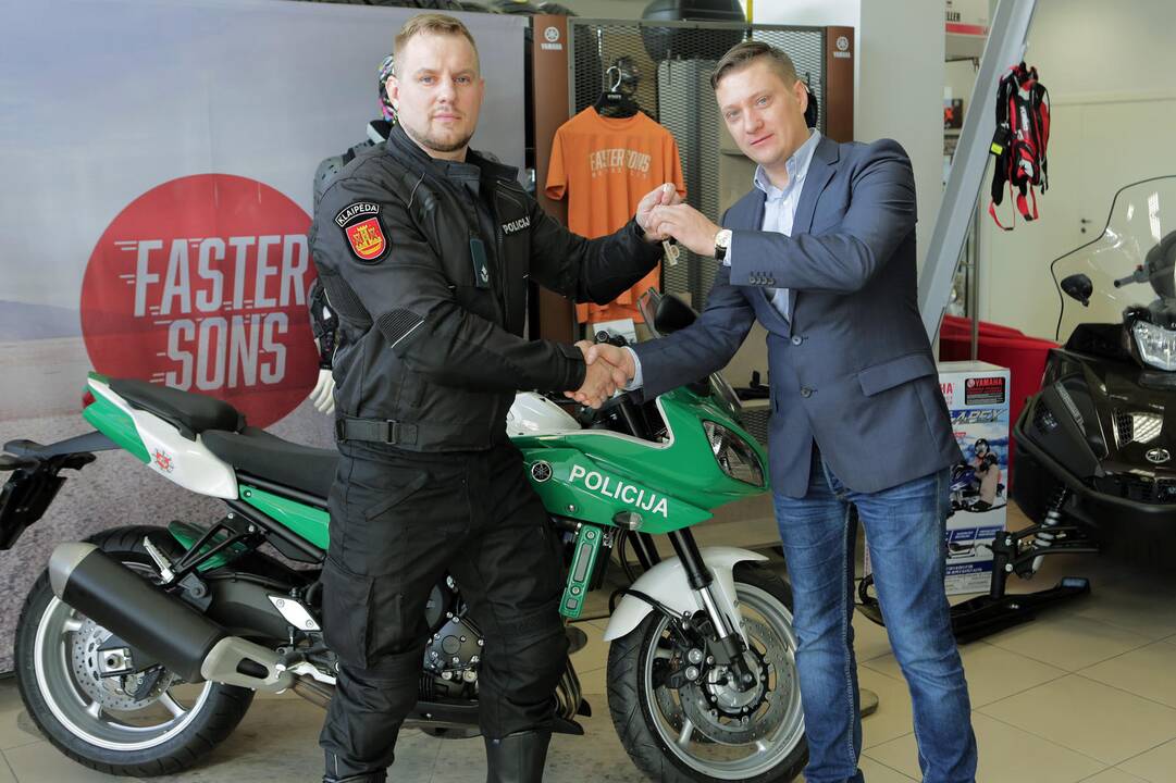 Policija įsigijo naują motociklą