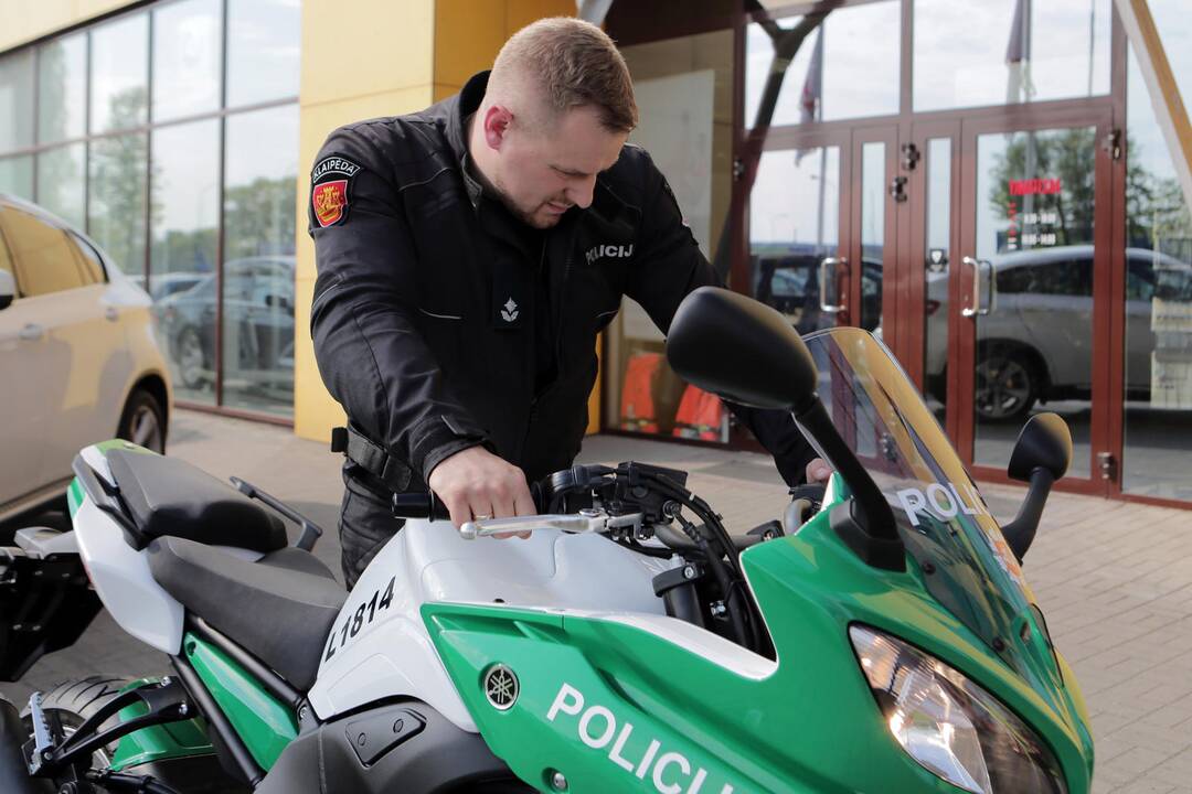 Policija įsigijo naują motociklą