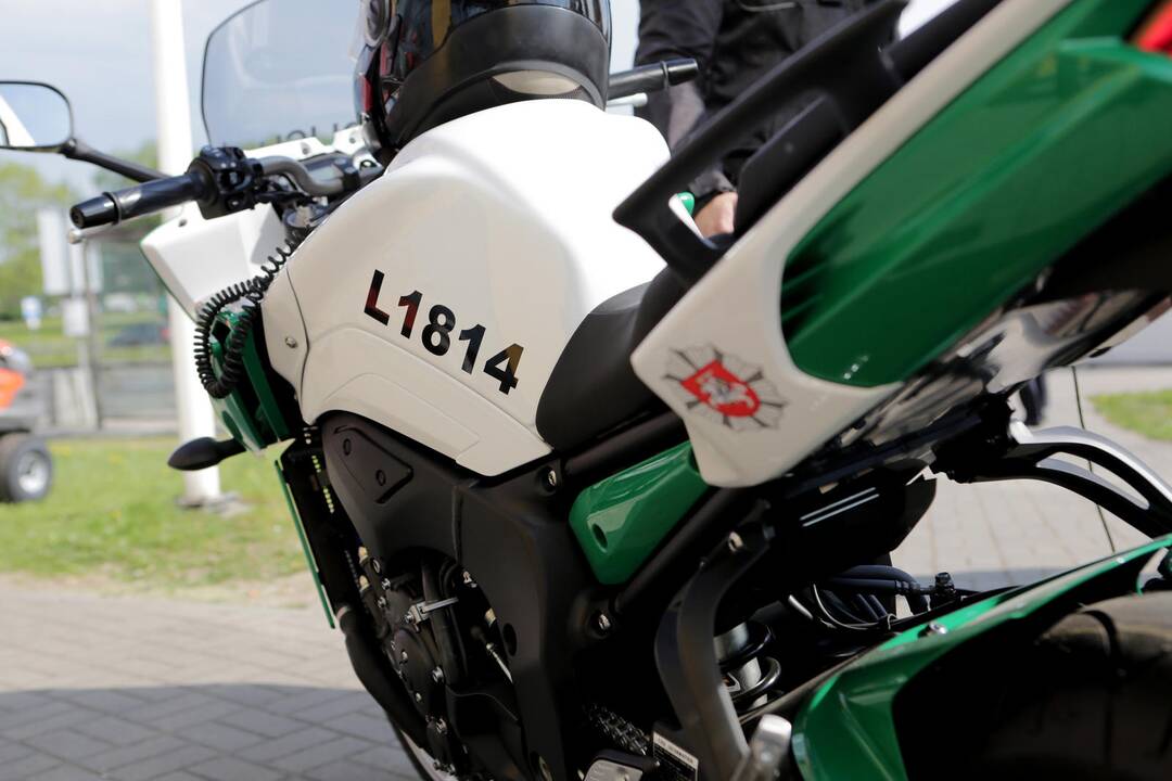 Policija įsigijo naują motociklą