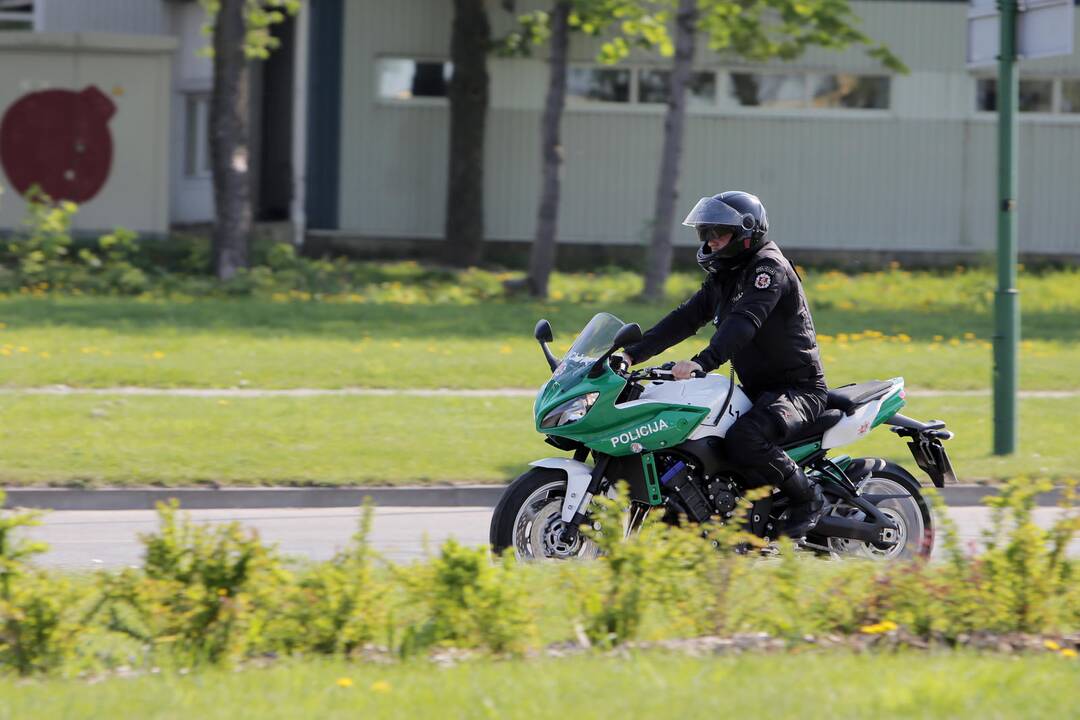 Policija įsigijo naują motociklą