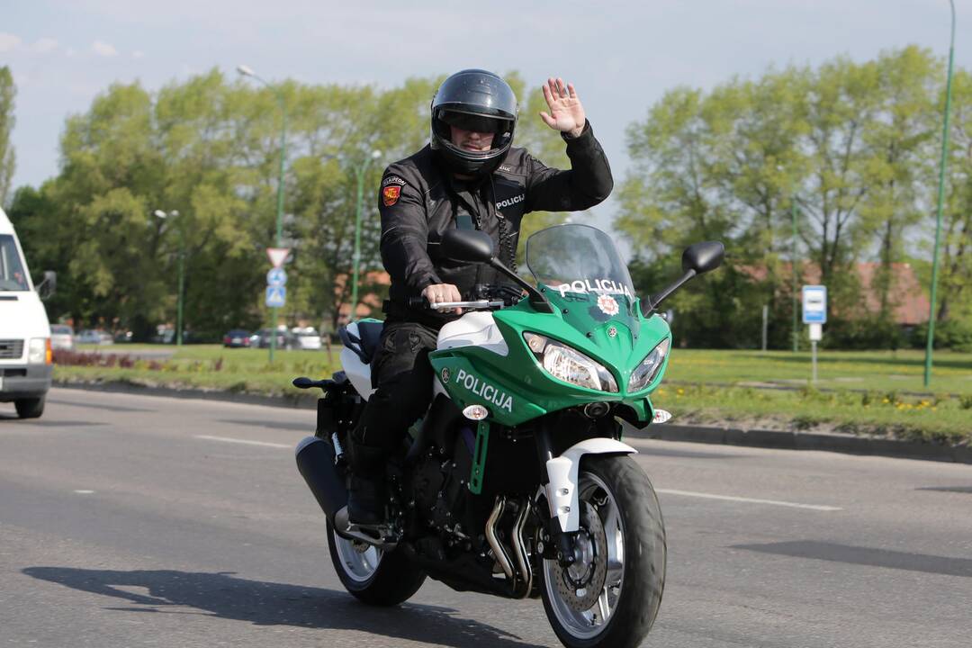 Policija įsigijo naują motociklą