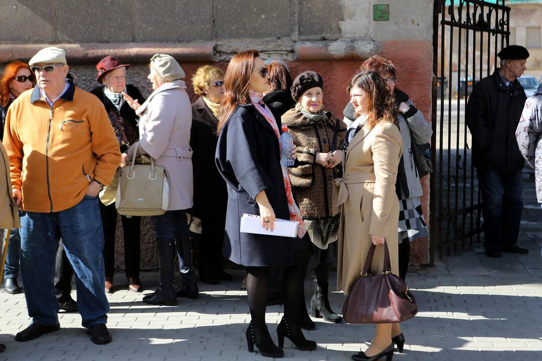 Klaipėdoje atidengta lenta Izraelio vėliavos autoriui