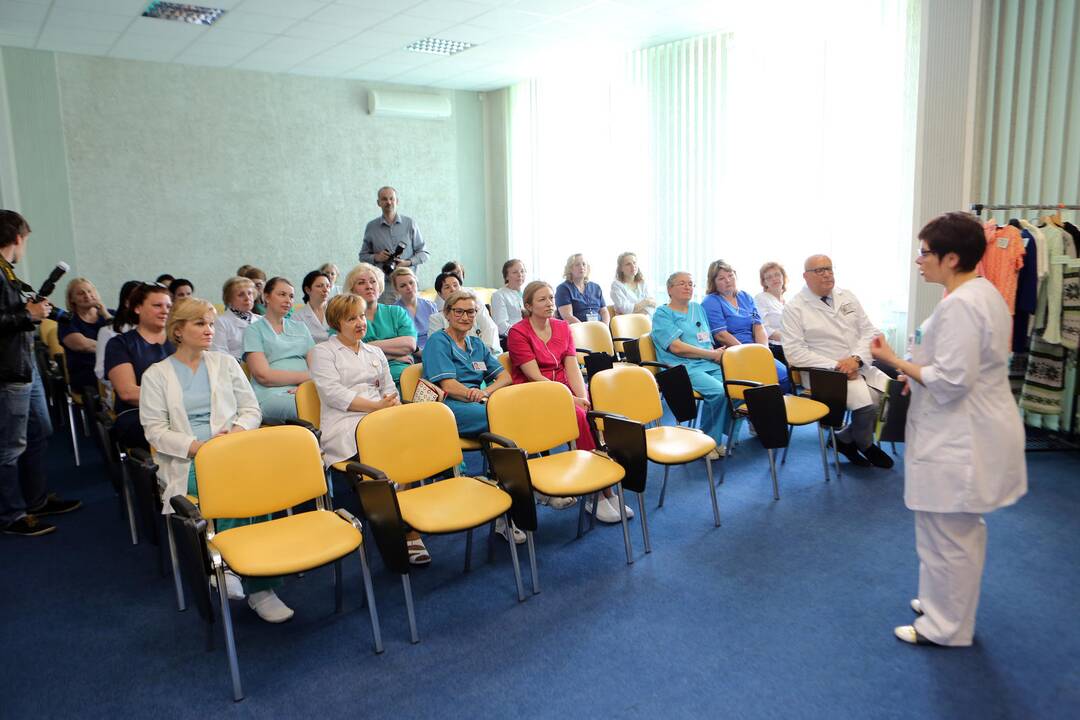 Jūrininkų ligoninėje pagerbtos slaugytojos