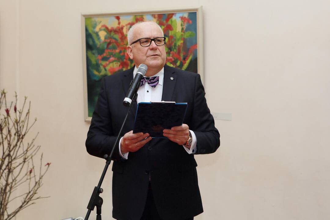 Pristatytas dailės albumas "Ars vitae II"