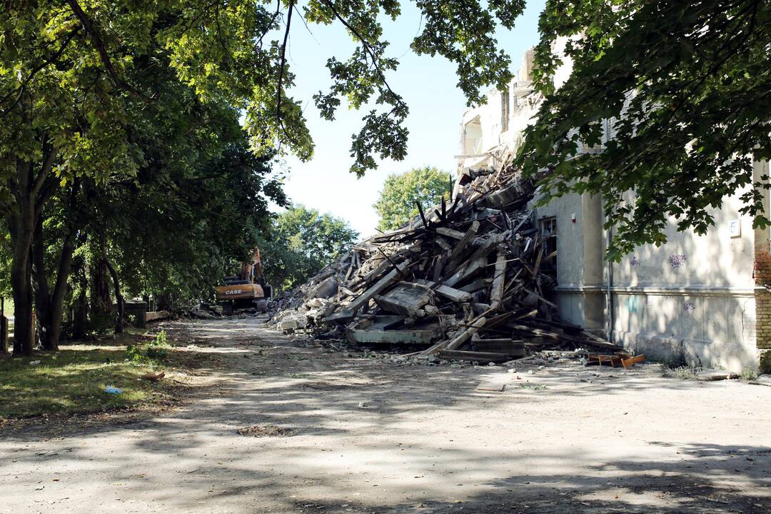 Griaunamas moksleivių saviraiškos centras