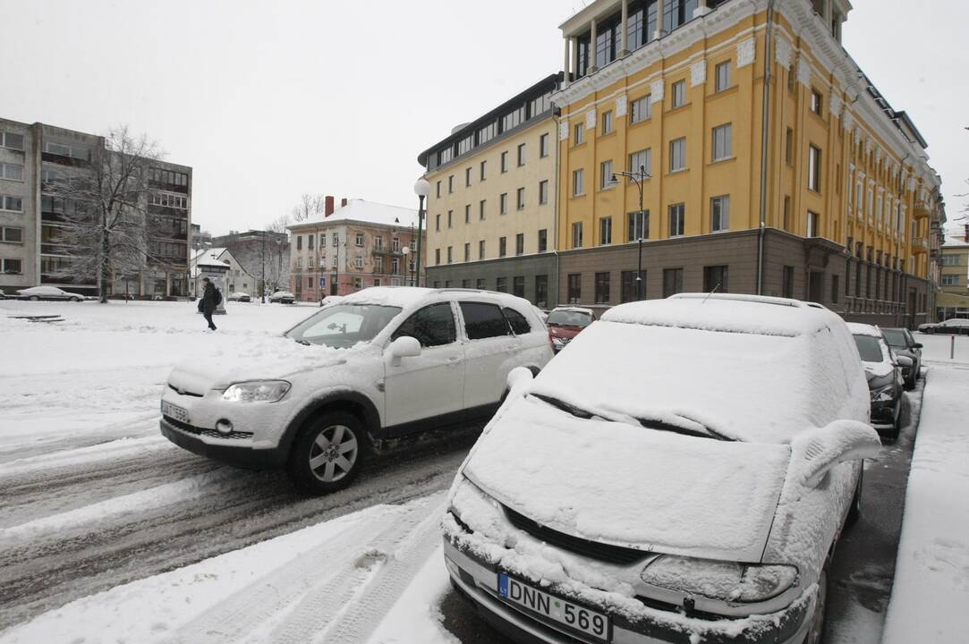 Klaipėdoje vėl prisnigo