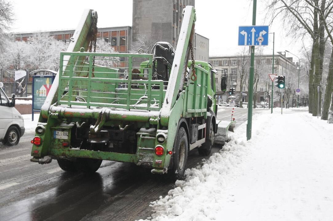 Klaipėdoje vėl prisnigo