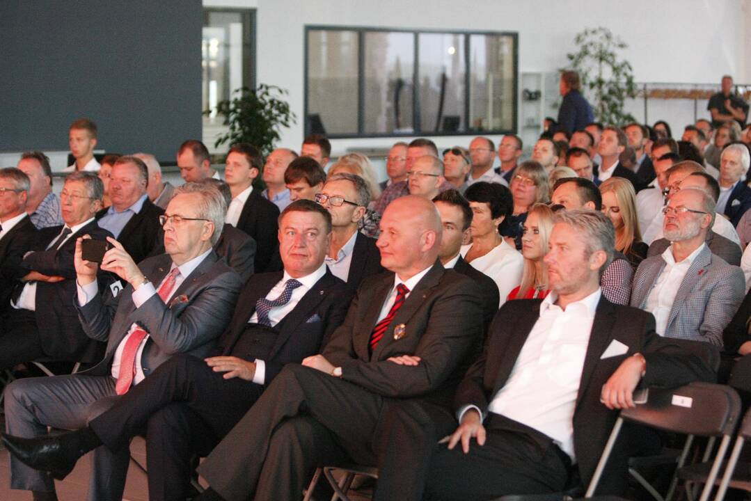 Klaipėda prasideda ties "Mercedes-Benz"