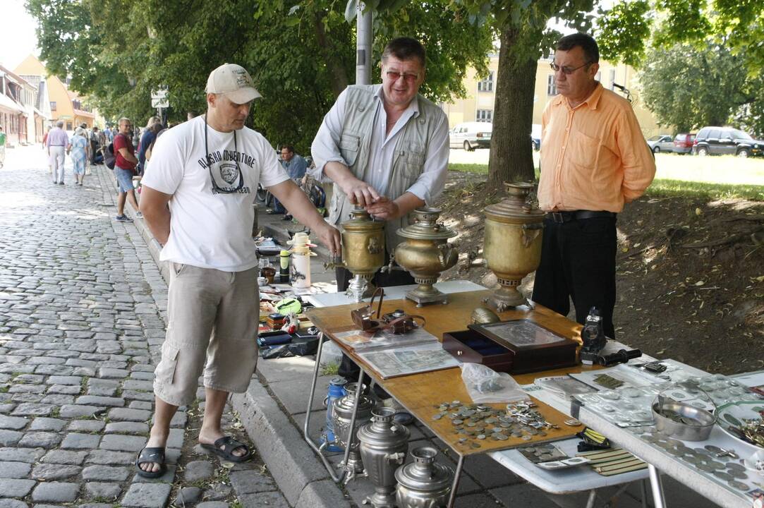 Blusų turgus Klaipėdoje