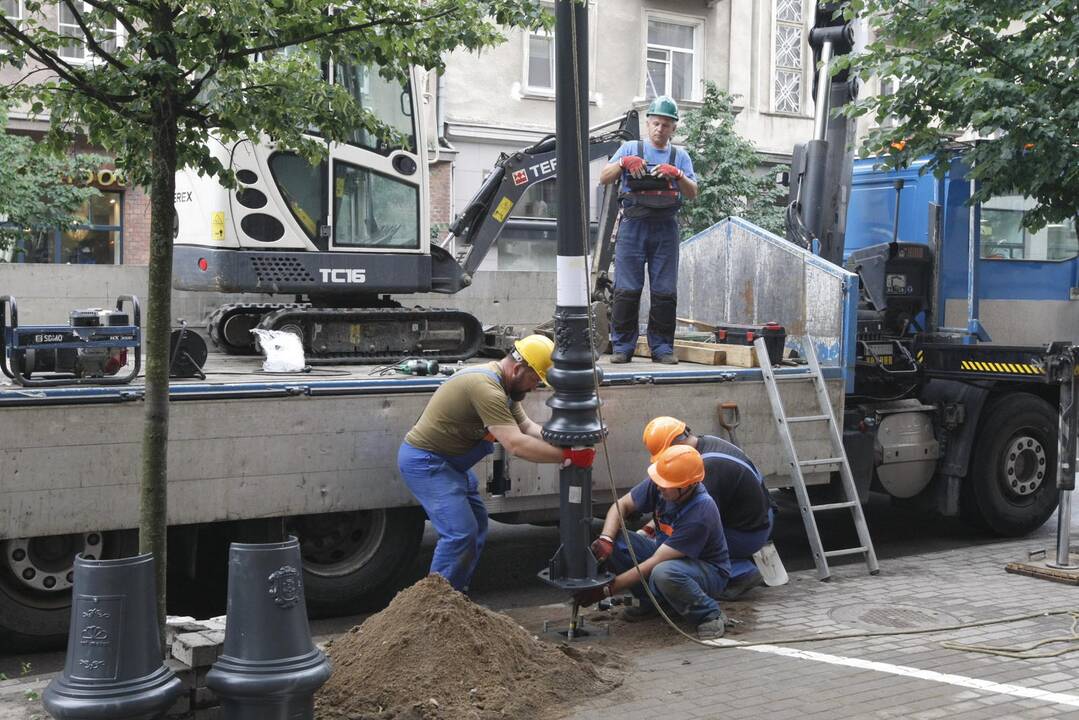 Uostamiestyje ir toliau keičiami žibintai