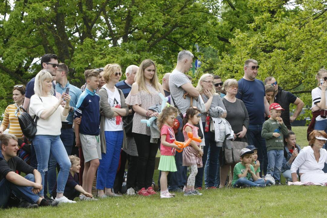 Laivų parade - pramogų vajus