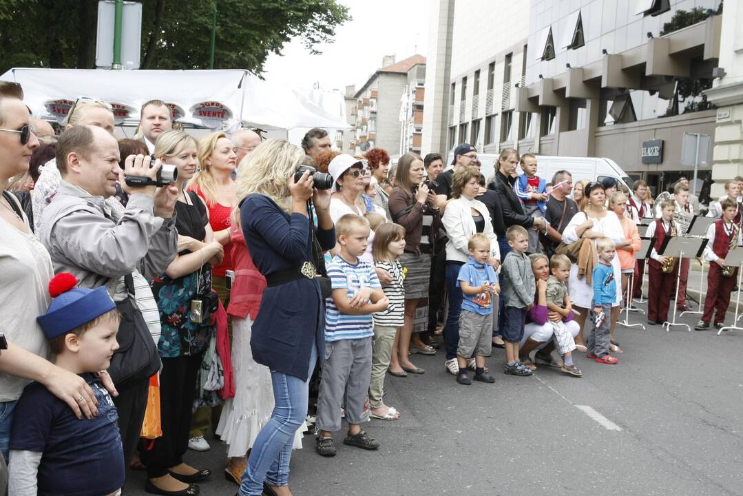 Jūros šventės vėliavos pakėlimo ceremonija