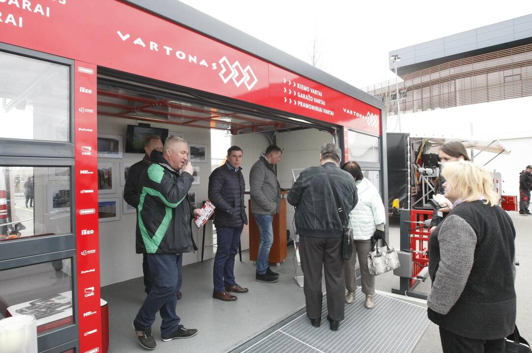 Klaipėdiečiai domėjosi aplinkos tvarkymo naujovėmis