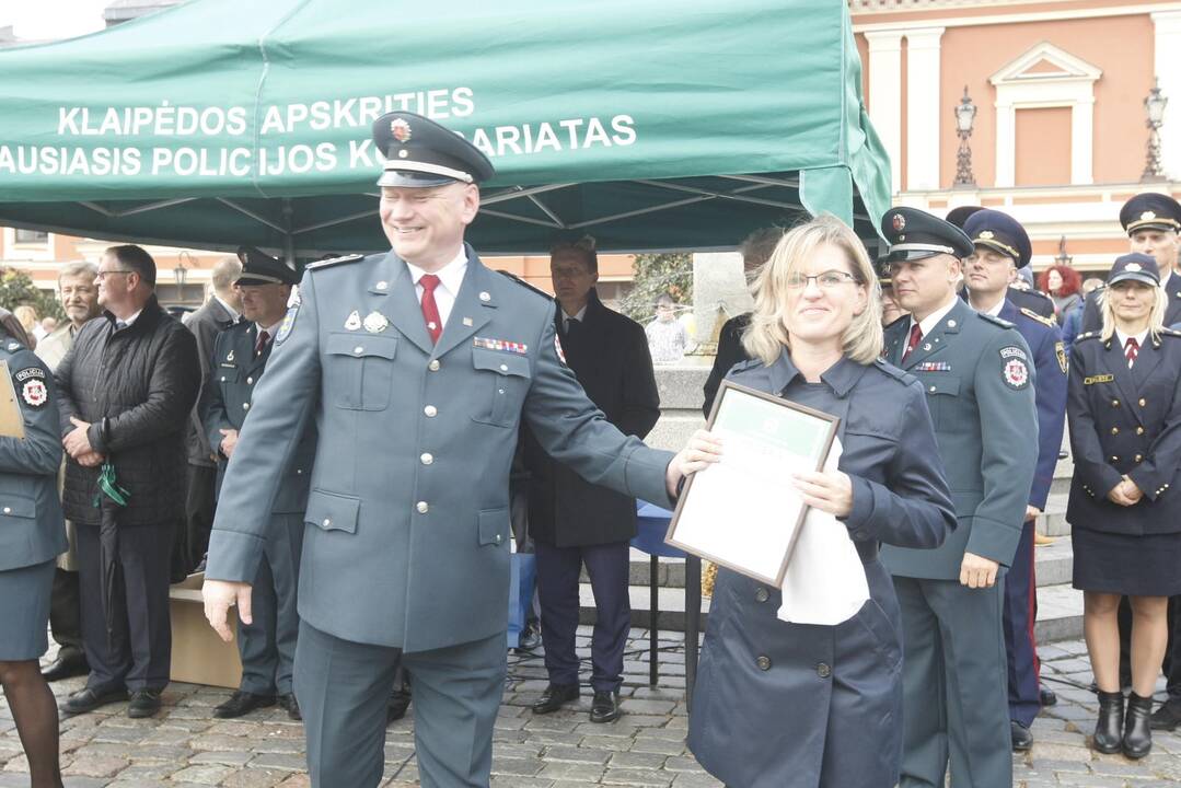 Uostamiestyje policininkai pakvietė švęsti kartu