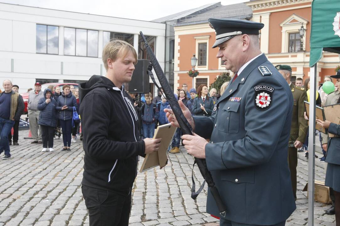 Uostamiestyje policininkai pakvietė švęsti kartu